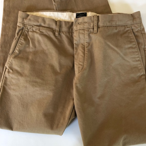 Men’s J. Crew “Broken In” Khaki Pants - Picture 2 of 5